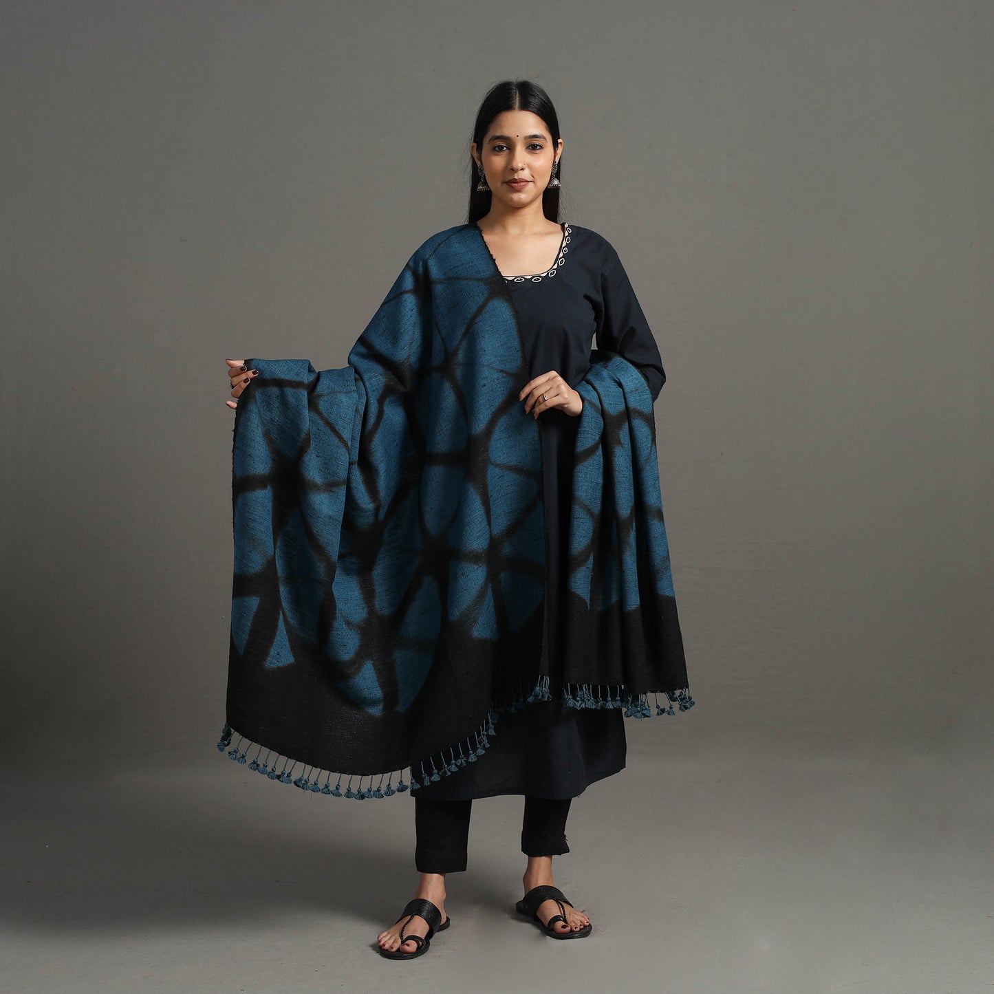 Kutch Handwoven Clamp Dyed Shibori Silk x Woolen Shawl 22