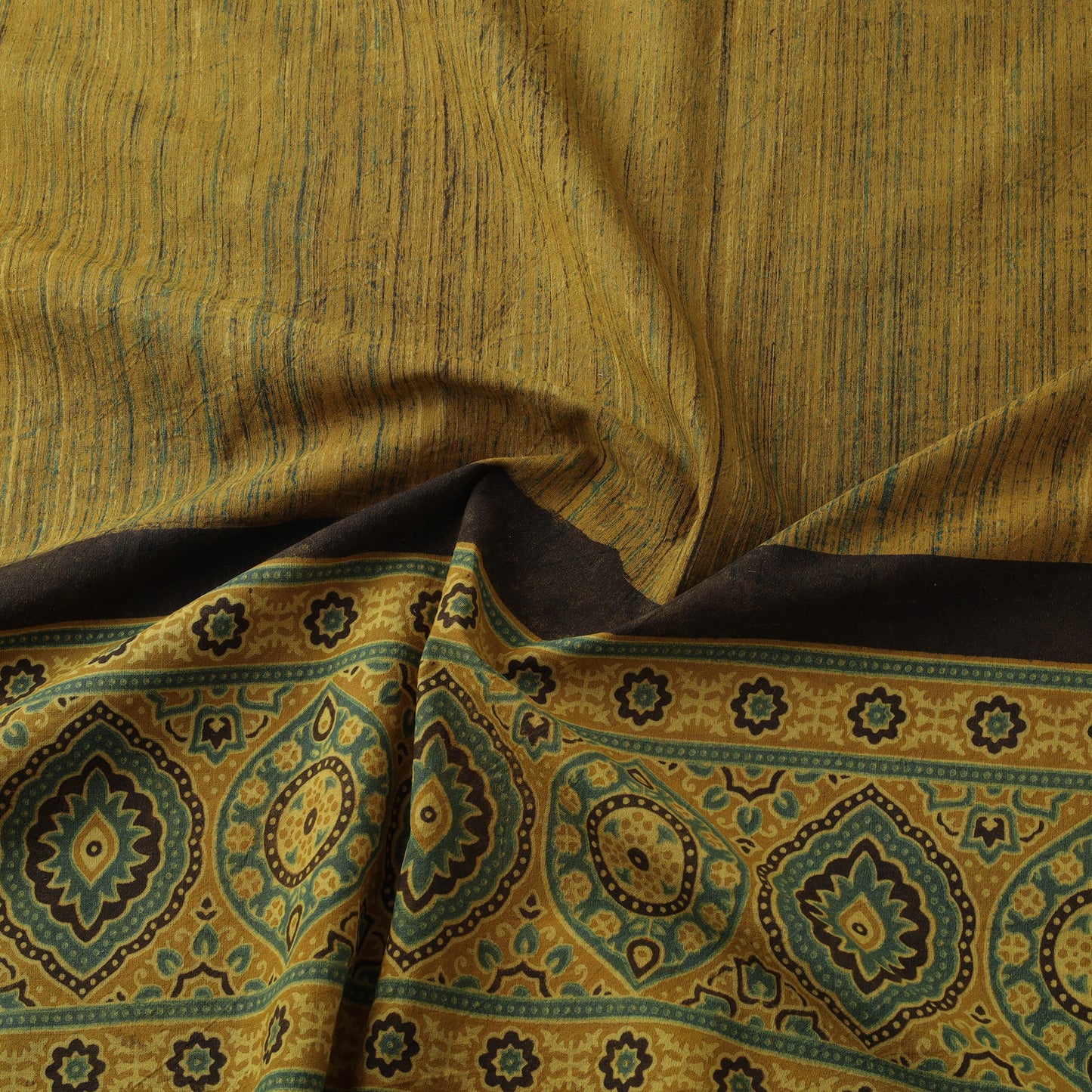 Natural dyed brush design cotton fabric 04 - handcrafted