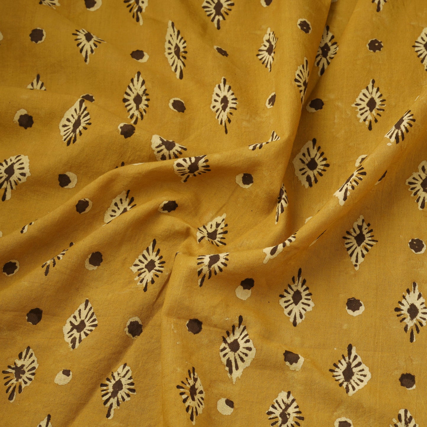 Natural dyed cotton hand pipad fabric 03 - handcrafted