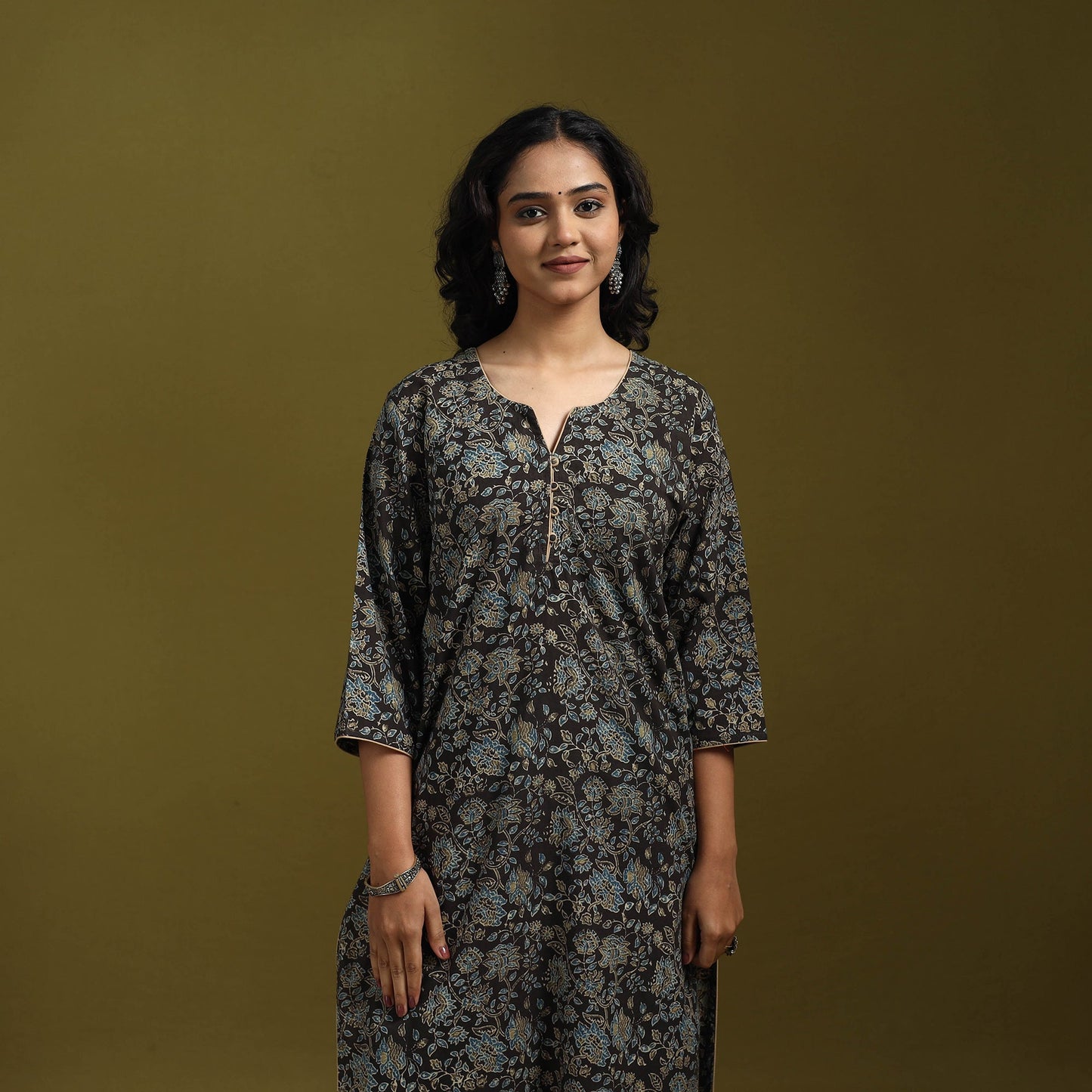 Natural dyed cotton straight kurta for women 04