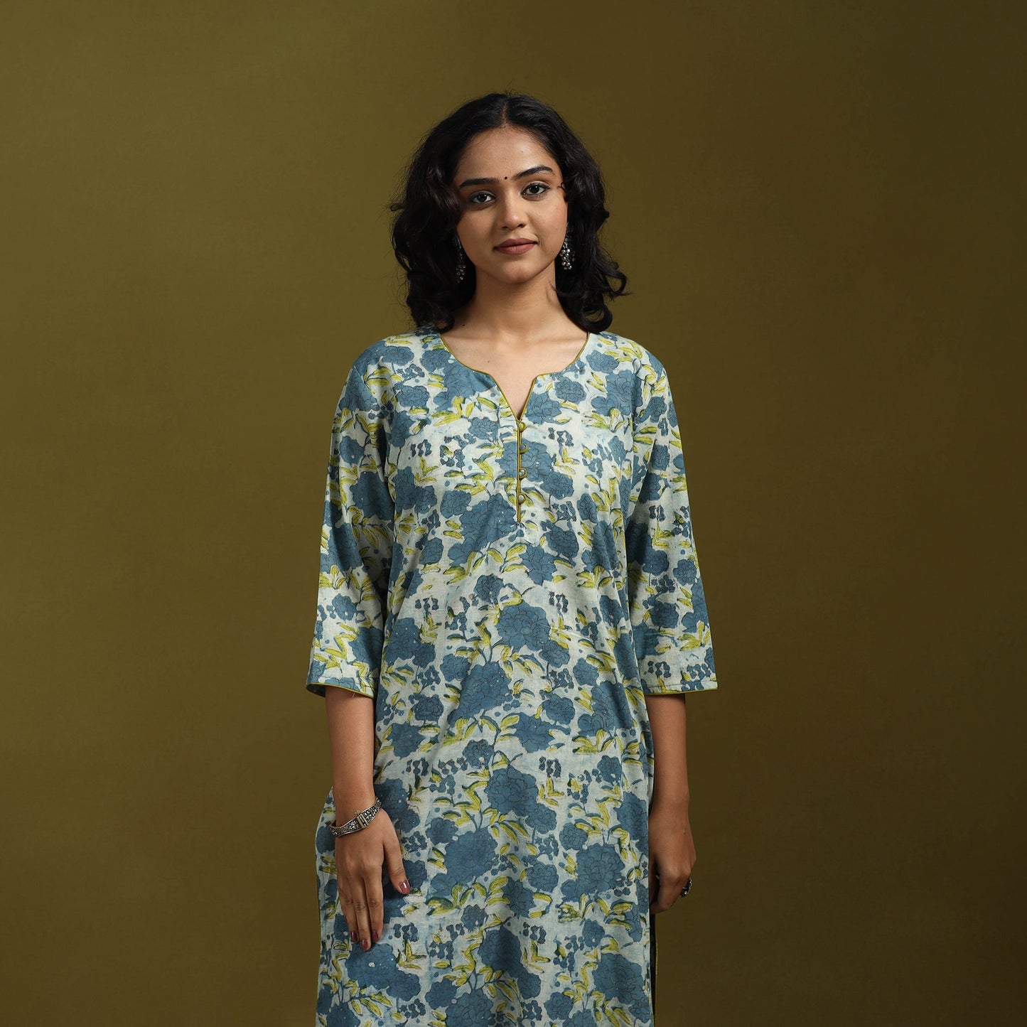 Natural dyed cotton straight kurta for women 08