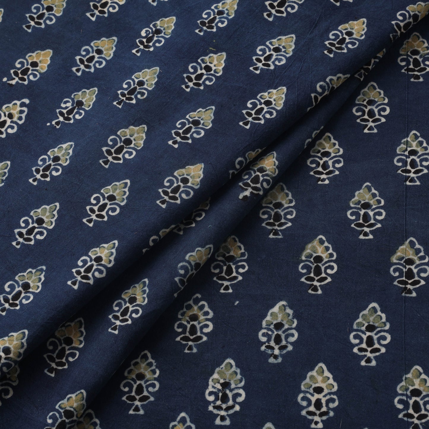 Natural dyed hand cotton fabric 03 - handcrafted