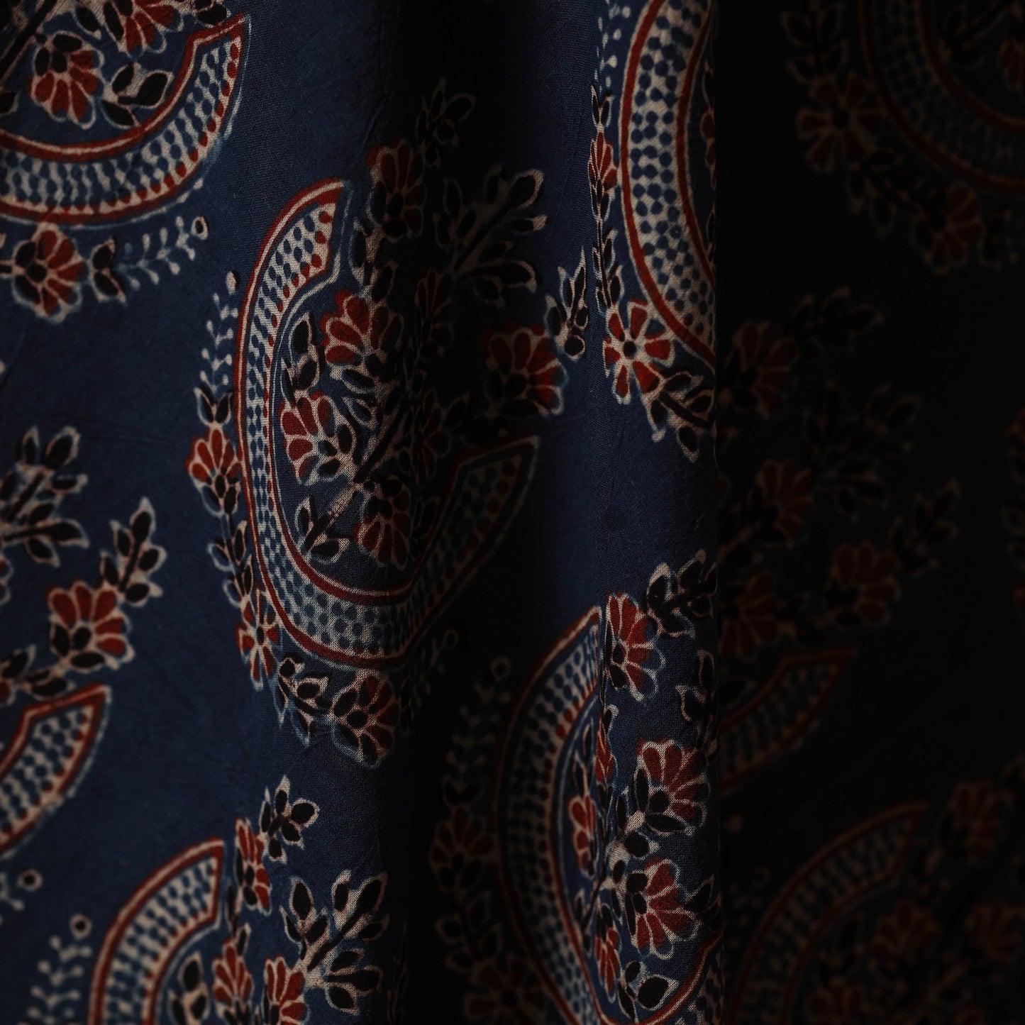 Natural dyed hand cotton fabric 03 - handcrafted