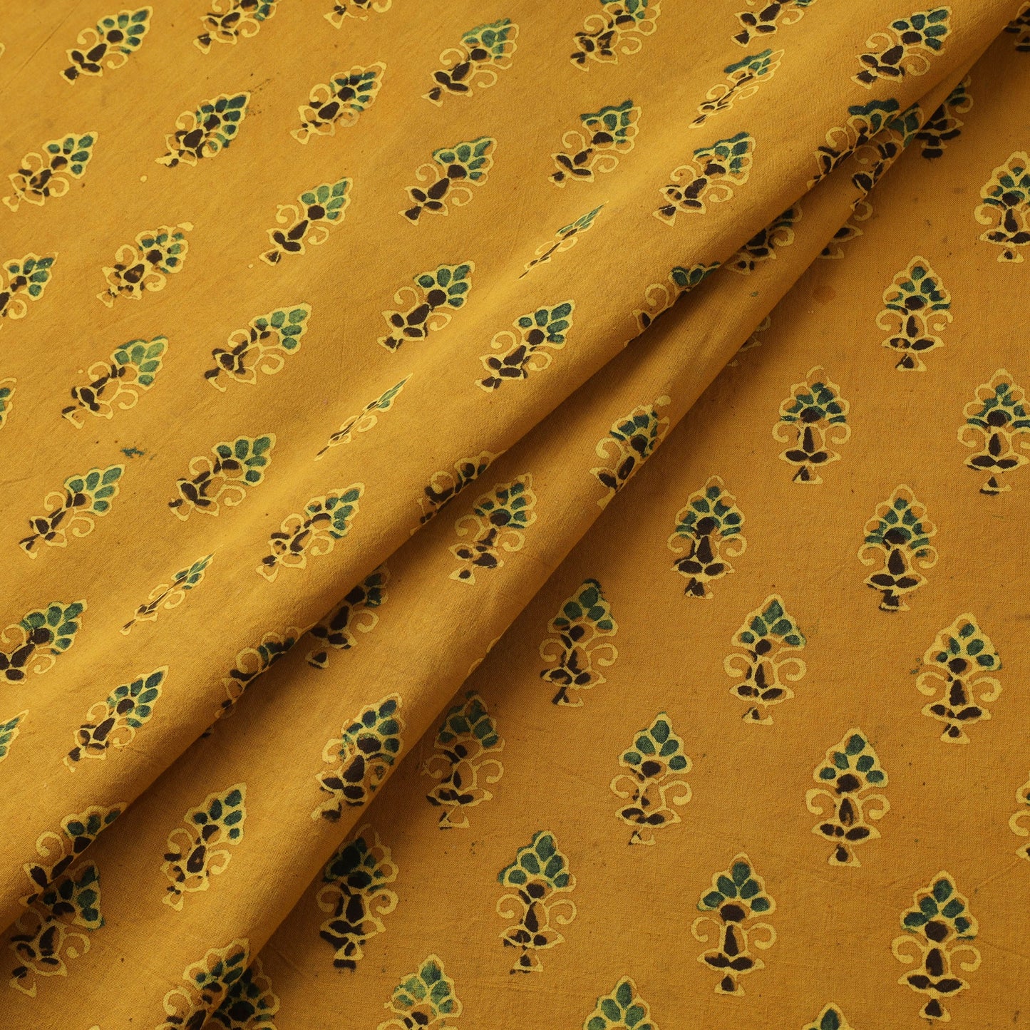 Natural dyed hand cotton fabric 24 - handcrafted