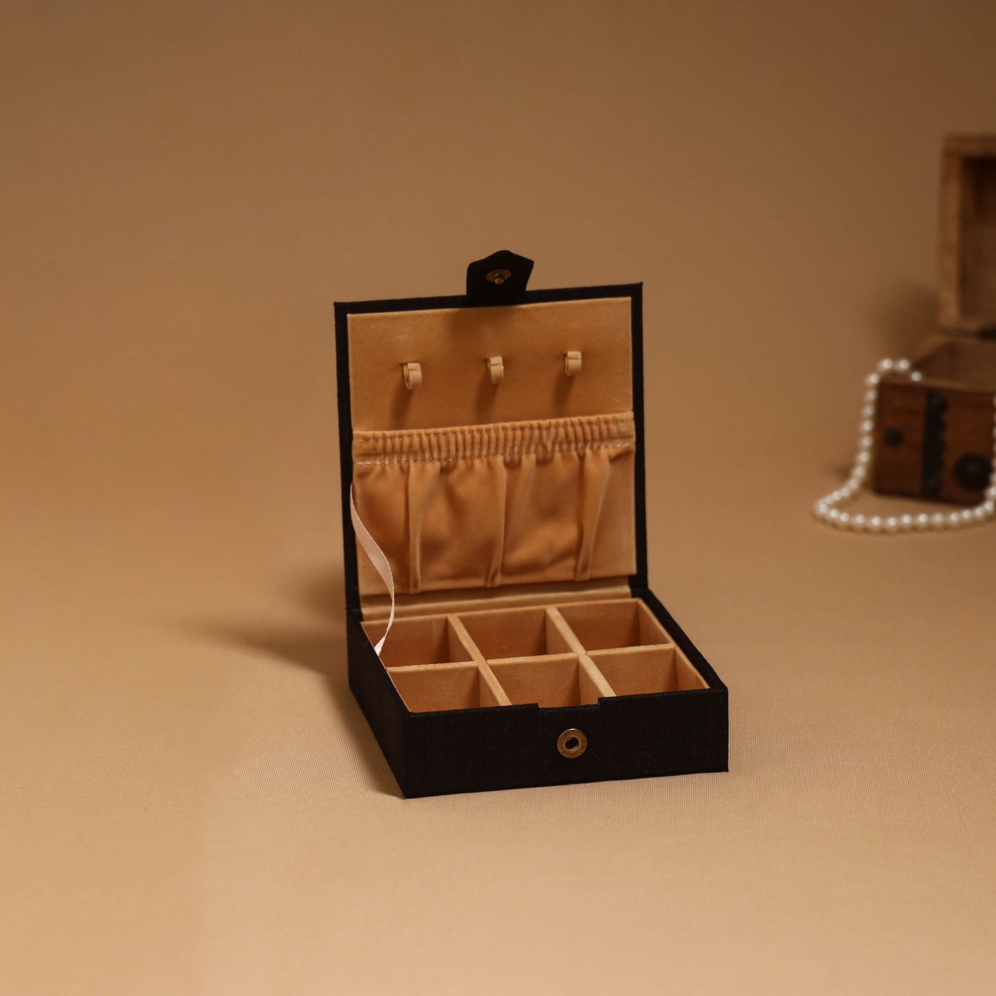 Natural dyed handpainted kalamkari jewellery box 11