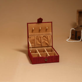 Natural dyed handpainted kalamkari jewellery box 16