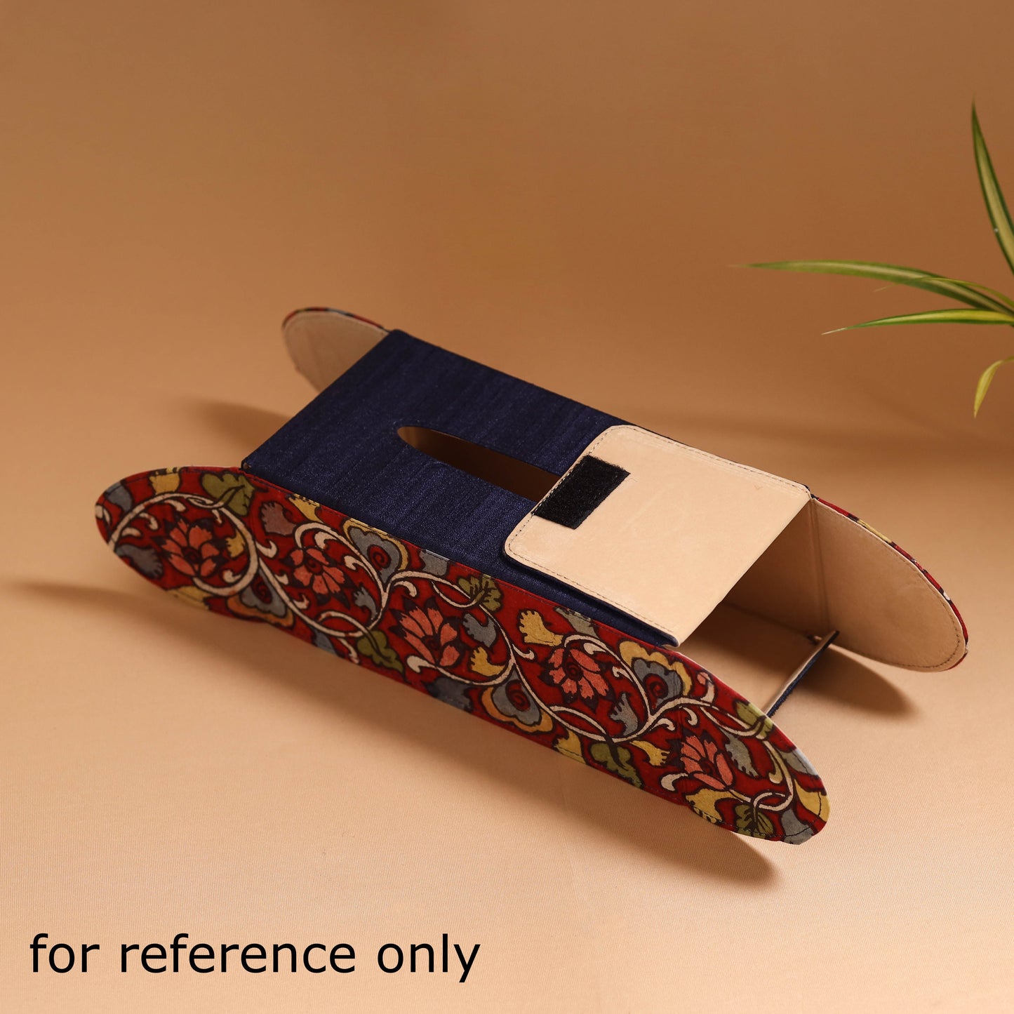 Natural dyed handpainted kalamkari tissue box 31