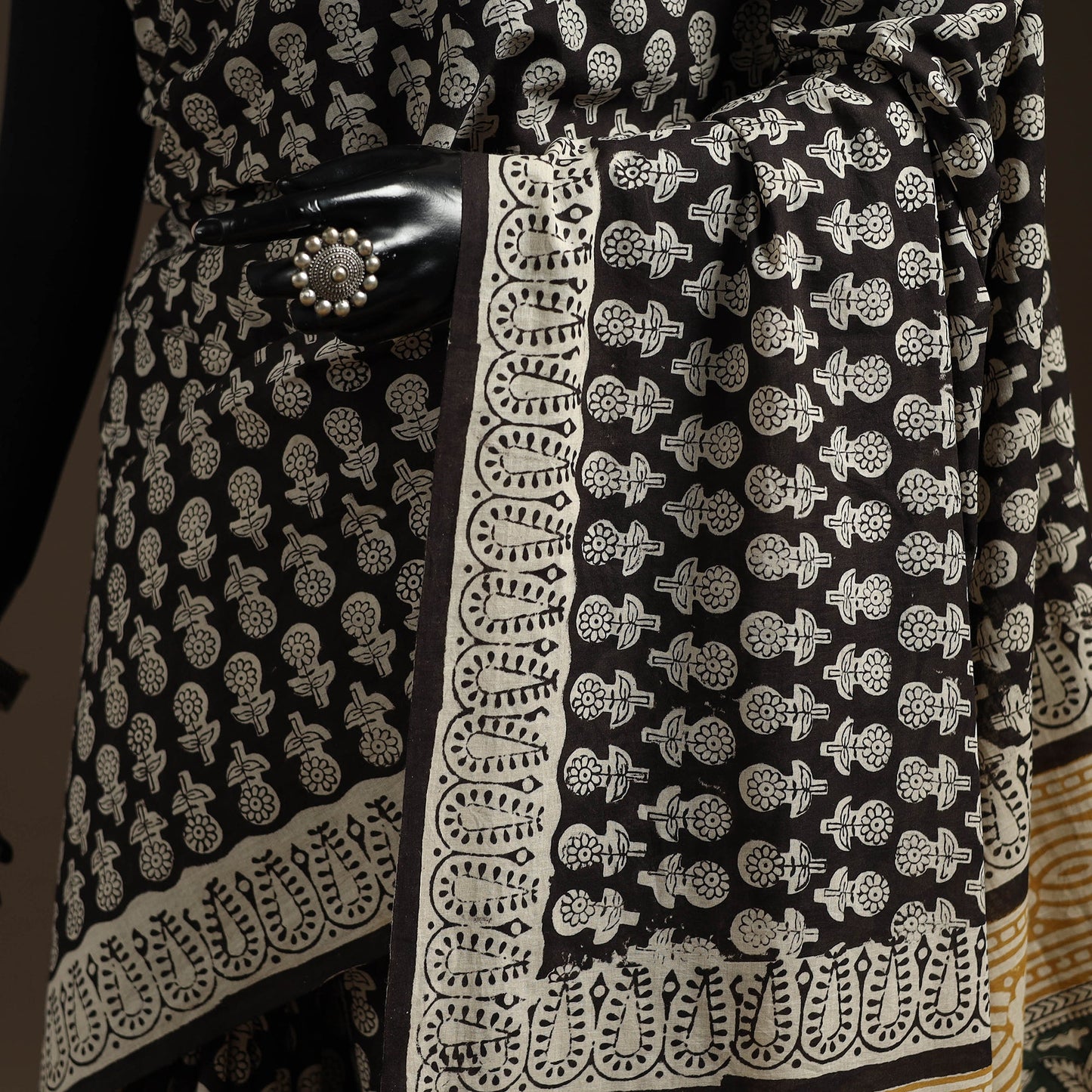 Natural dyed mul cotton hand bagru saree 13 - handcrafted