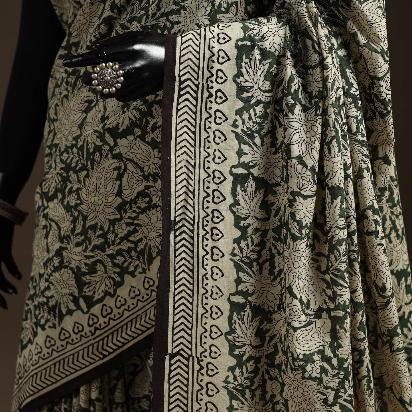 Natural dyed mul cotton hand bagru saree 14 - handcrafted