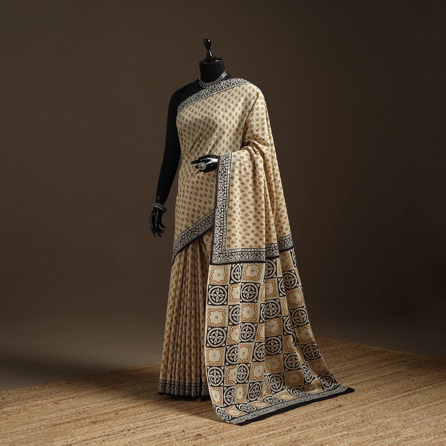 Natural dyed mul cotton hand bagru saree 16 - handcrafted