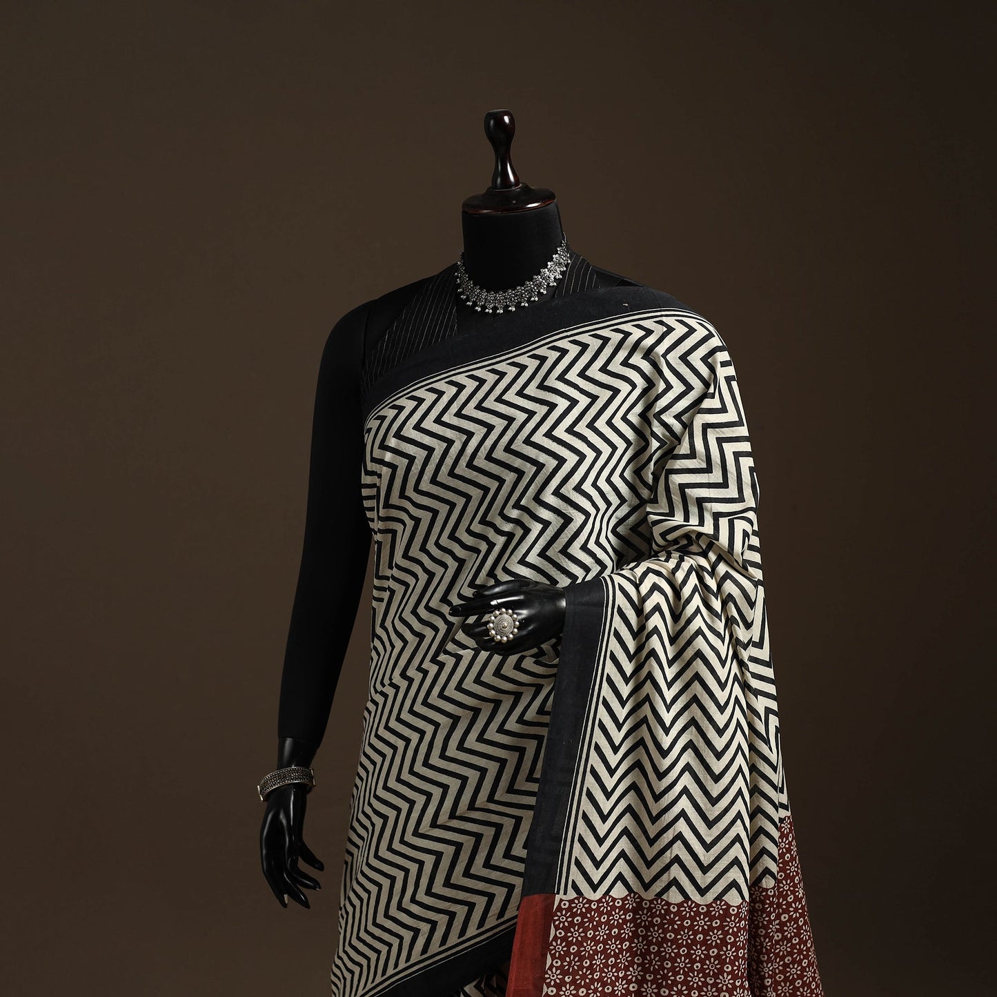 Natural dyed mul cotton hand bagru saree 22 - handcrafted