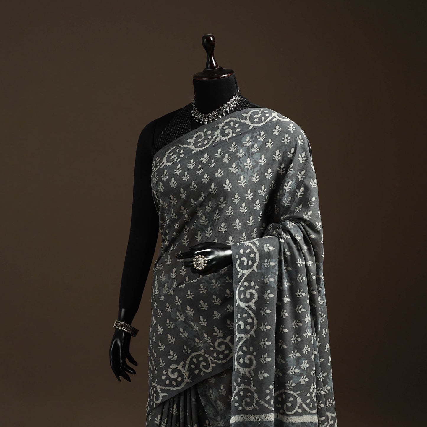 Natural dyed mul cotton hand bagru saree 27 - handcrafted