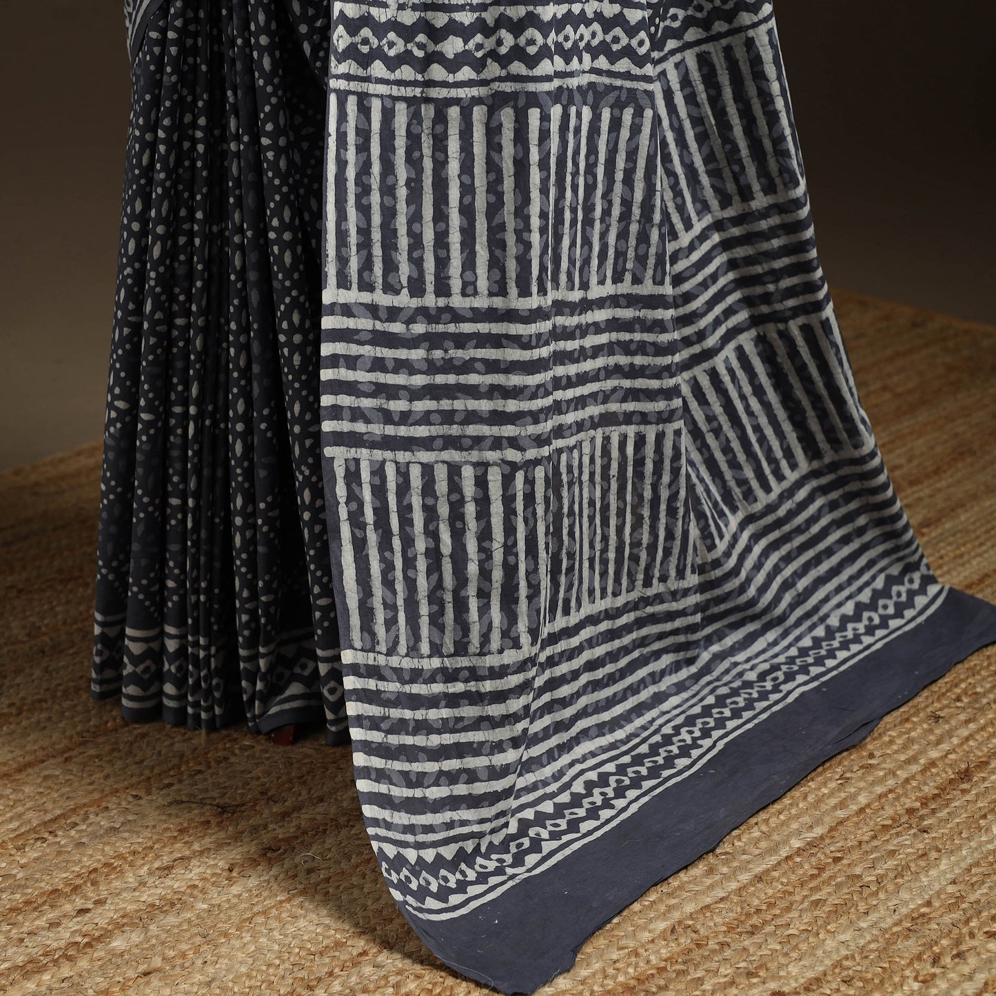 Natural dyed mul cotton hand bagru saree 29 - handcrafted