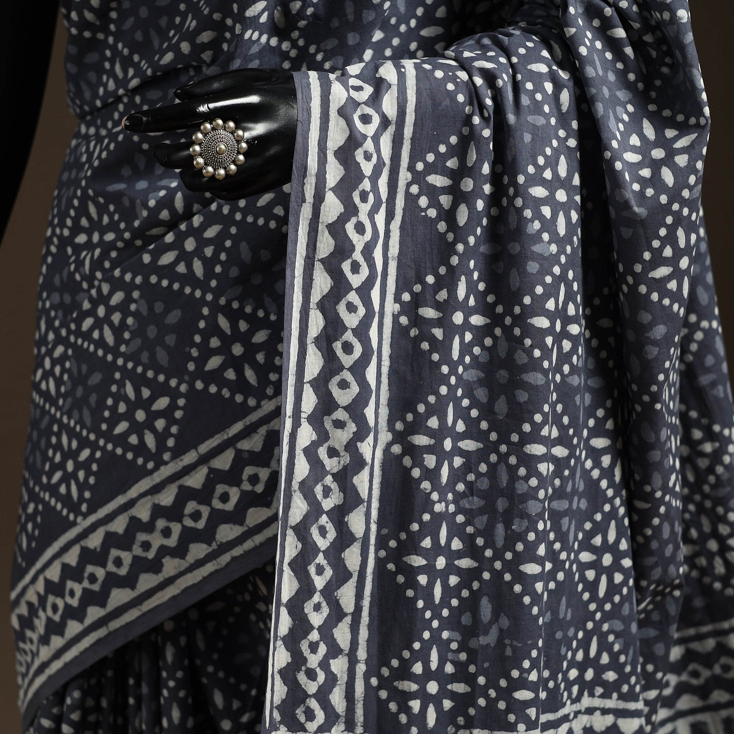 Natural dyed mul cotton hand bagru saree 29 - handcrafted