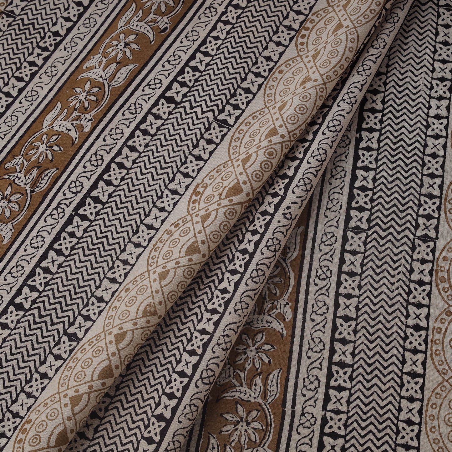 Natural dyed pure cotton hand block bagh print fabric 03