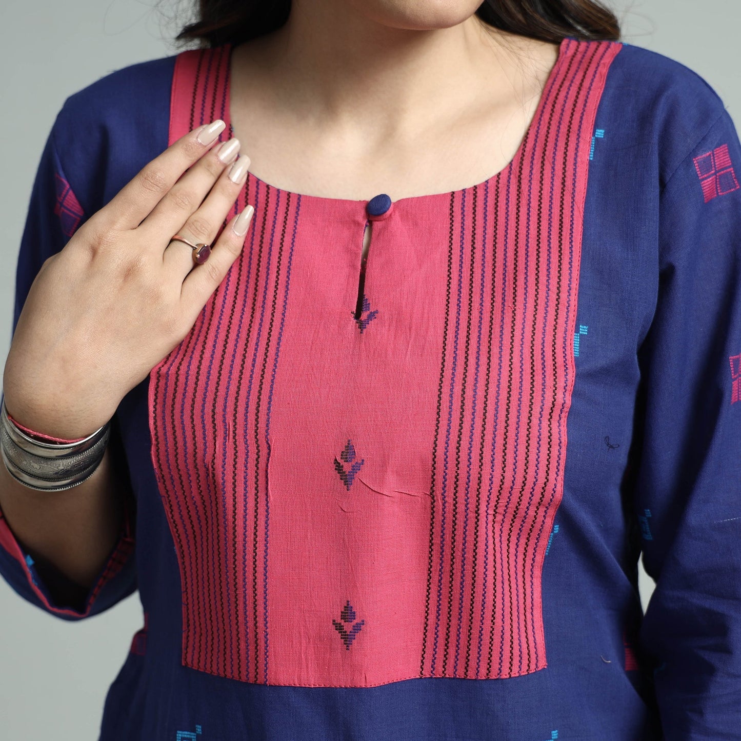 Buy Jacquared Cotton floral Kurta Online at iTokri.com