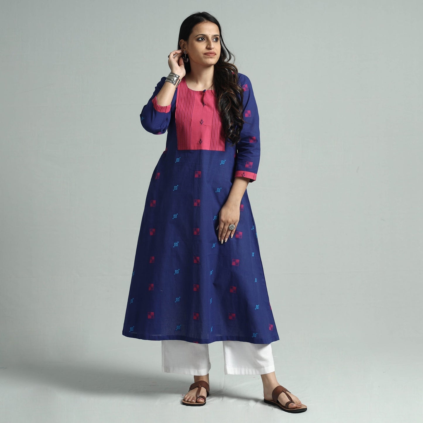 Buy Jacquared Cotton floral Kurta Online at iTokri.com