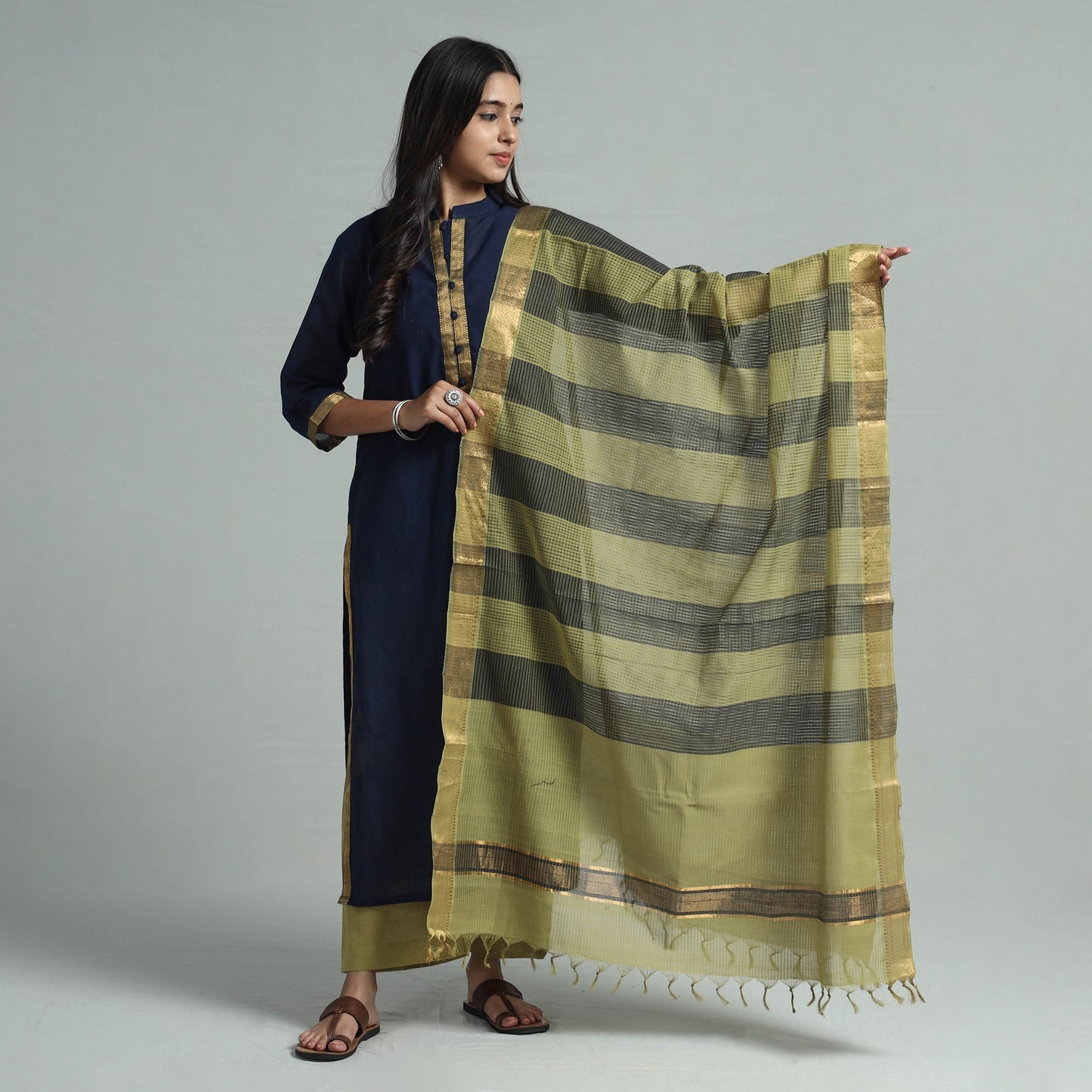 Buy Mangalagiri Handloom Cotton Kurta with Palazzo & Dupatta Set Online at iTokri.com
