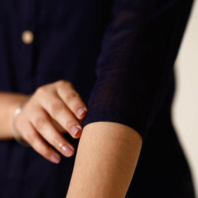  Mulmalai Cotton Plain Dyed Long Kurta 