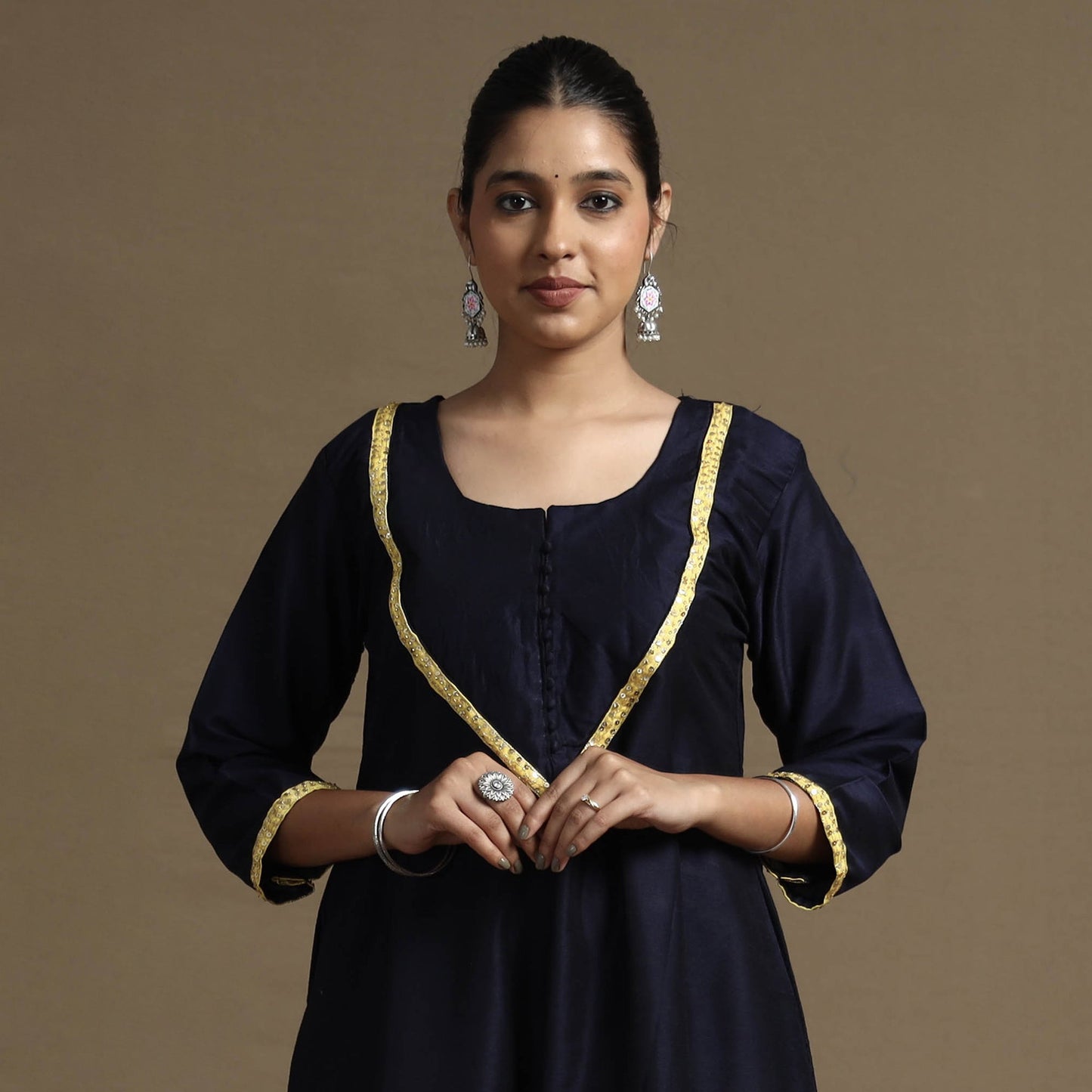 Buy Plain Solid Slub Silk Kurta with Beadwork Hand Embroidery Lace Online at iTokri.com