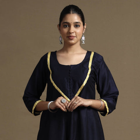 Buy Plain Solid Slub Silk Kurta with Beadwork Hand Embroidery Lace Online at iTokri.com