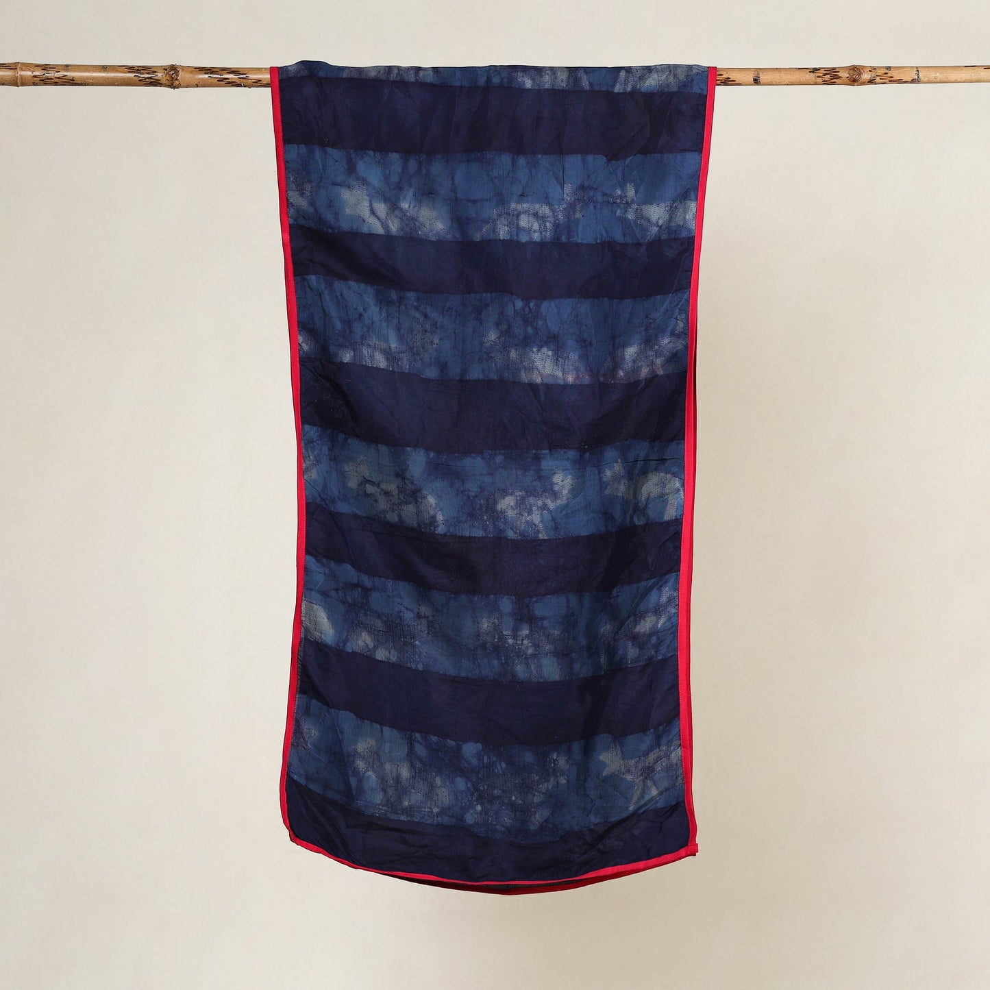 Nui shibori tie-dye chanderi silk handloom stole 32