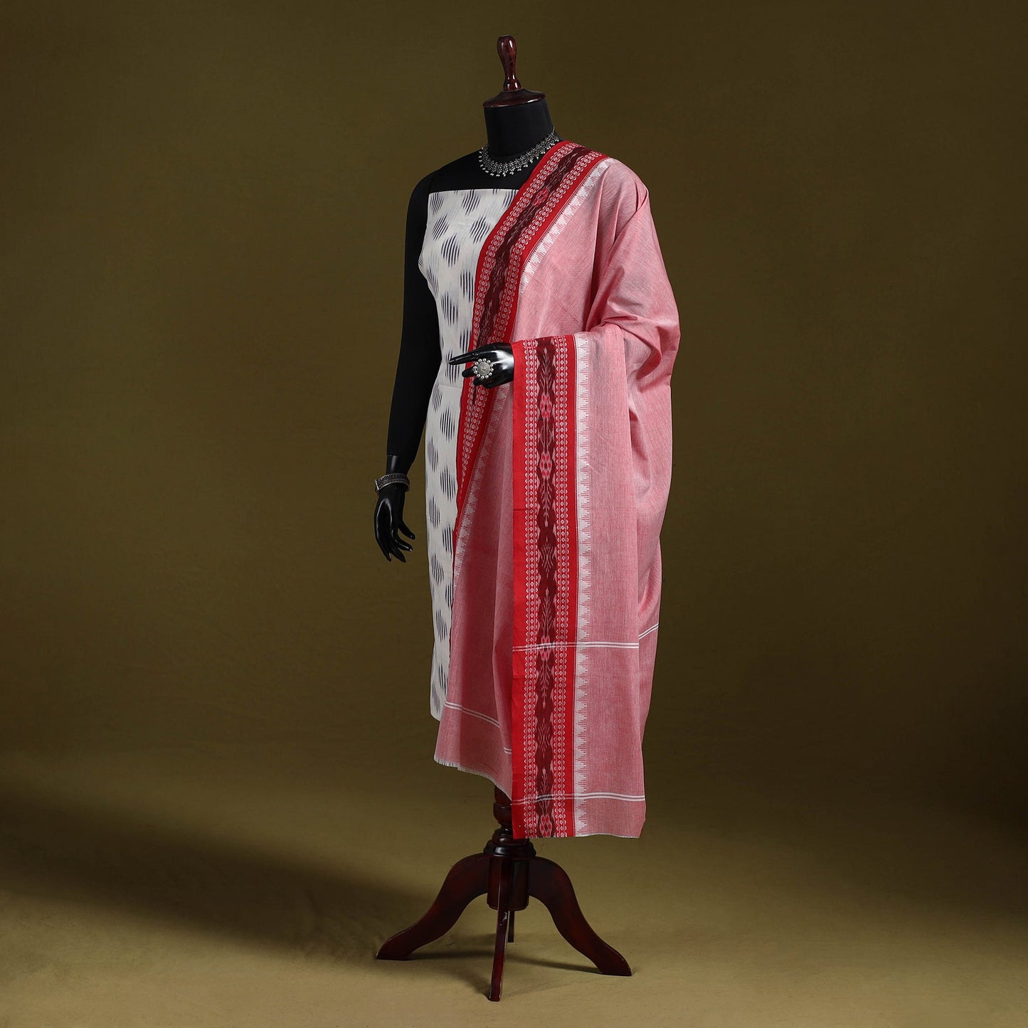 Odisha ikat cotton sambalpuri dupatta 08 - handcrafted