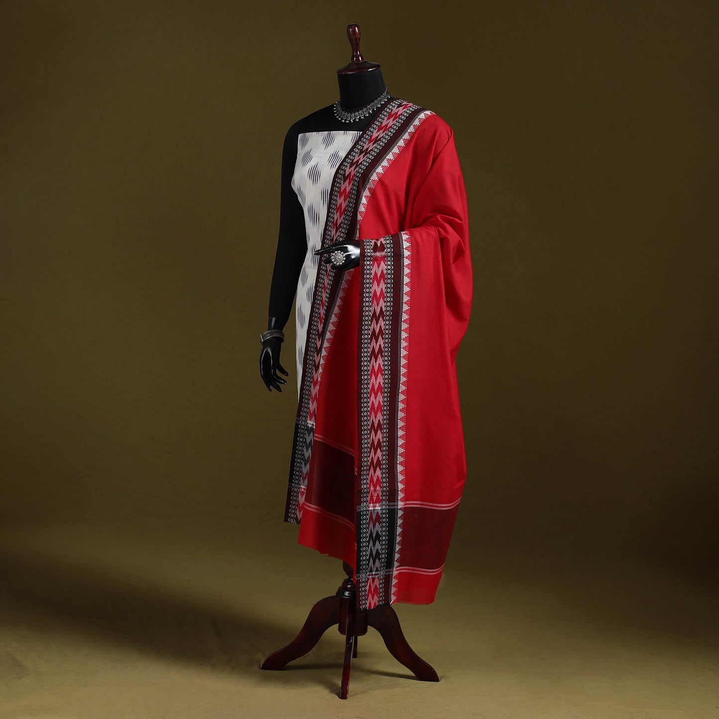 Odisha ikat cotton sambalpuri dupatta 11 - handcrafted