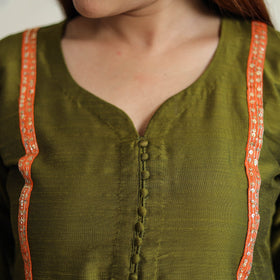 Olive green - plain solid slub silk kurta with beadwork
