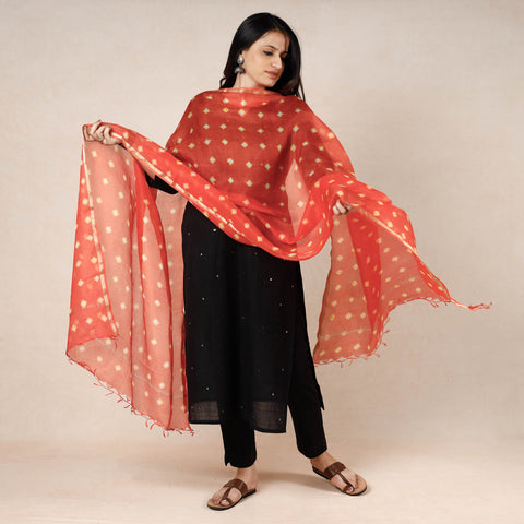  Bandhani Tie-Dye Kota Doria Silk Dupatta with Tassels Online at iTokri.com 