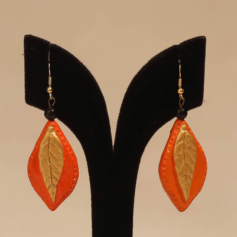 Bishnupur handpainted leaf shape terracotta earrings 108