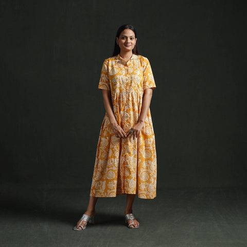 Collared neck buttoned down flared cotton hand block batik