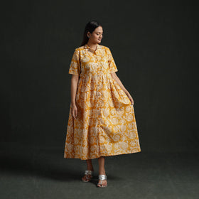 Collared neck buttoned down flared cotton hand block batik