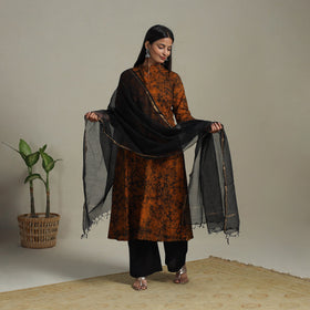 Orange Cotton Hand Batik Print Kurta Set (Set of 3)