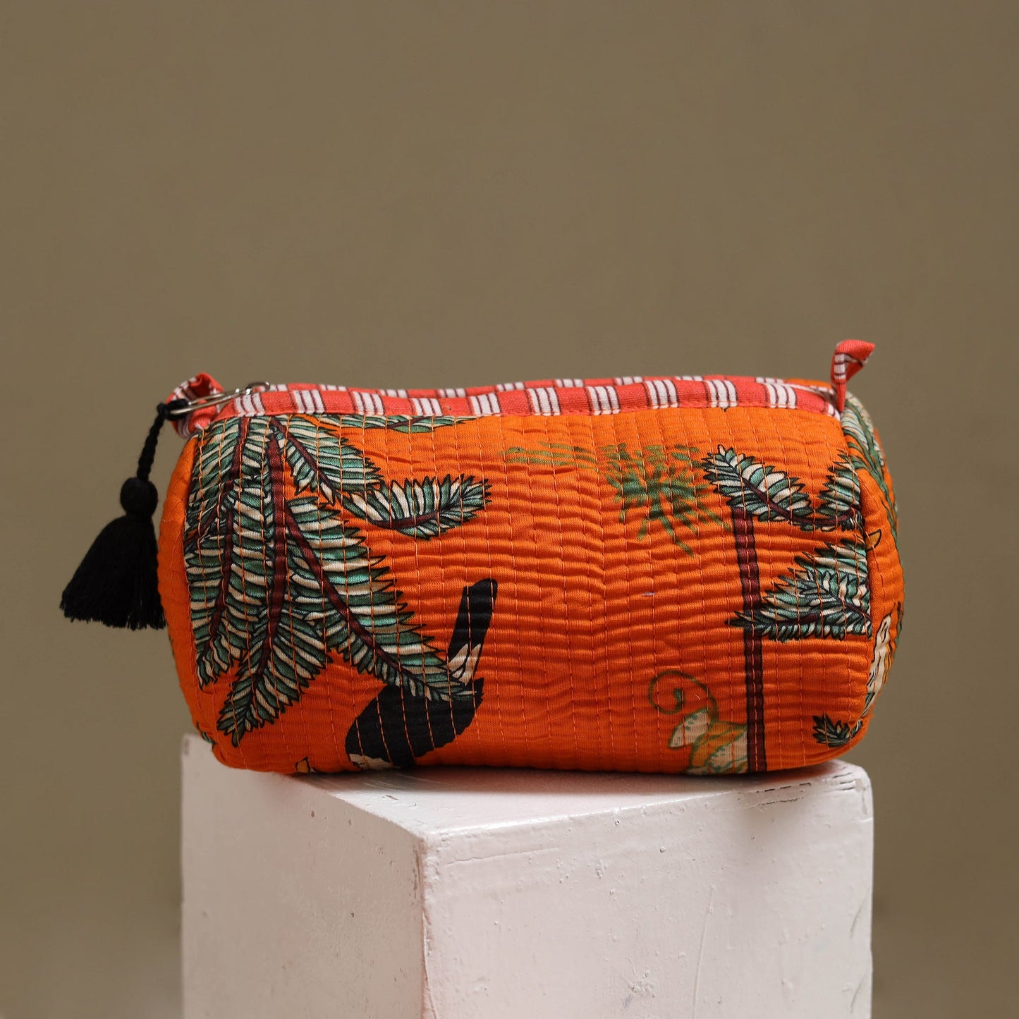 Floral hand block print quilted toiletry bags (set of 3) 05