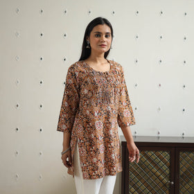 Hand Block Printed Cotton Short Pintuck Bagru Kurta for Women