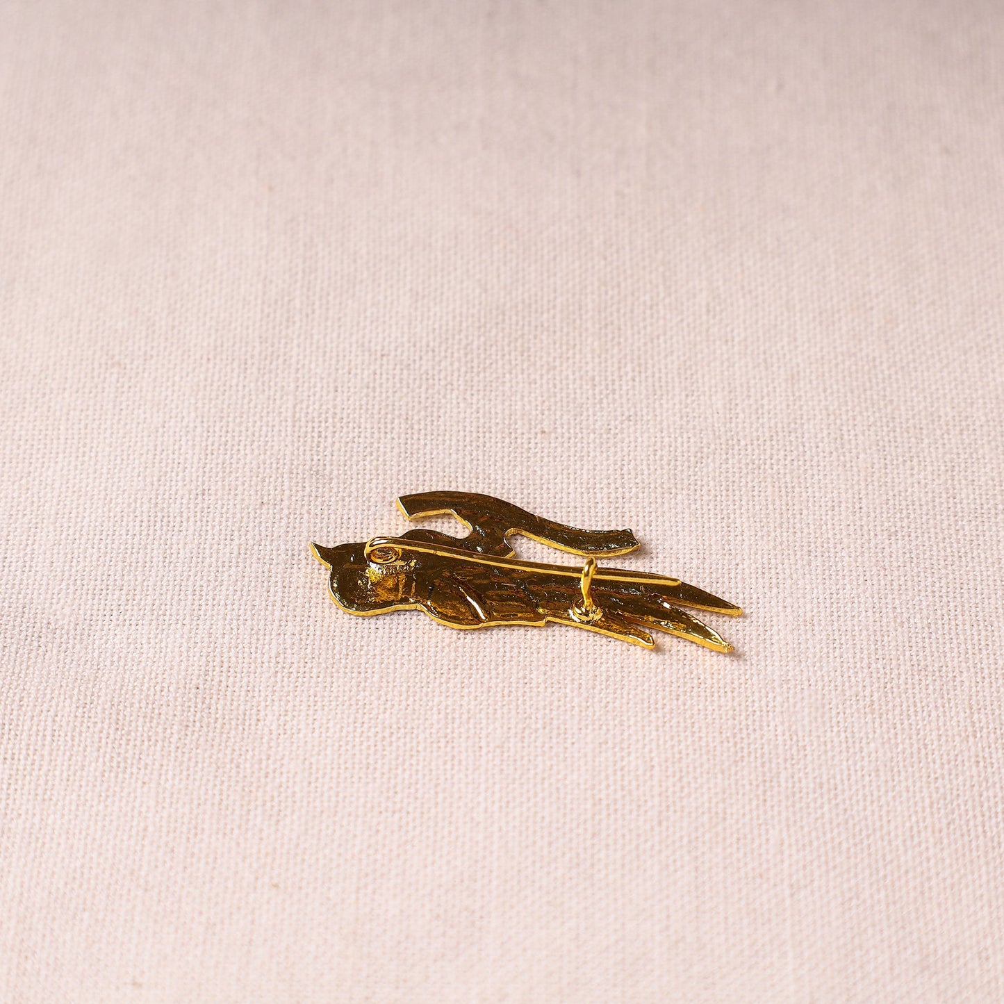  Handcrafted Paka Meenakari Saree Pin 