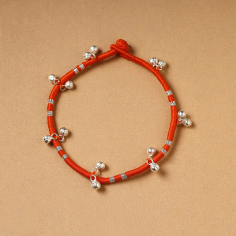 Buy Handcrafted Patwa Thread & Ghungroo Work Anklet 31 Online at iTokri.com
