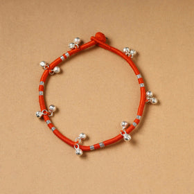 Buy Handcrafted Patwa Thread & Ghungroo Work Anklet 31 Online at iTokri.com