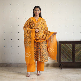 Orange Handloom Cotton Pochampally Ikat Kurta Set (Set of 3)