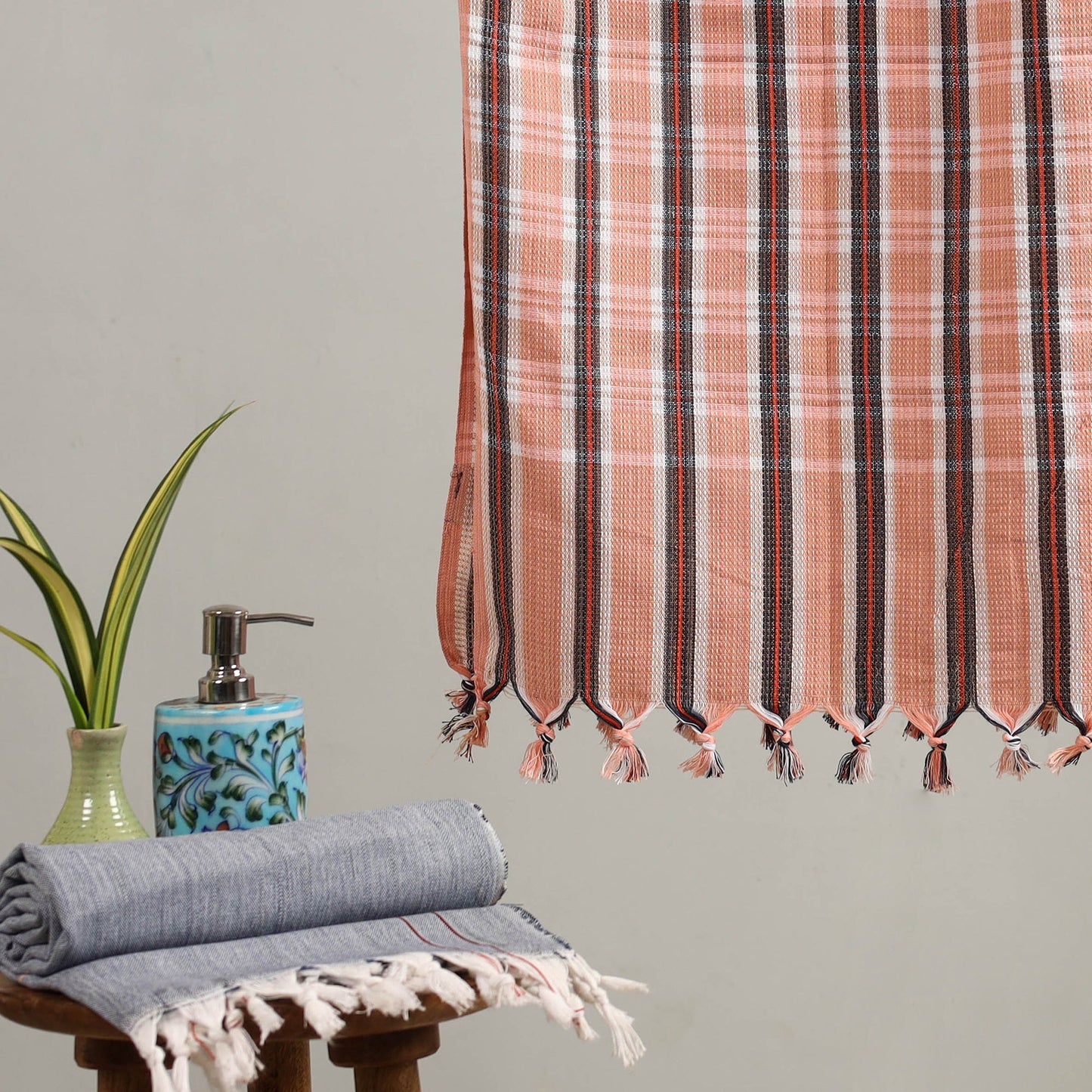 Buy Handloom Fine Cotton Checks Bath Towel