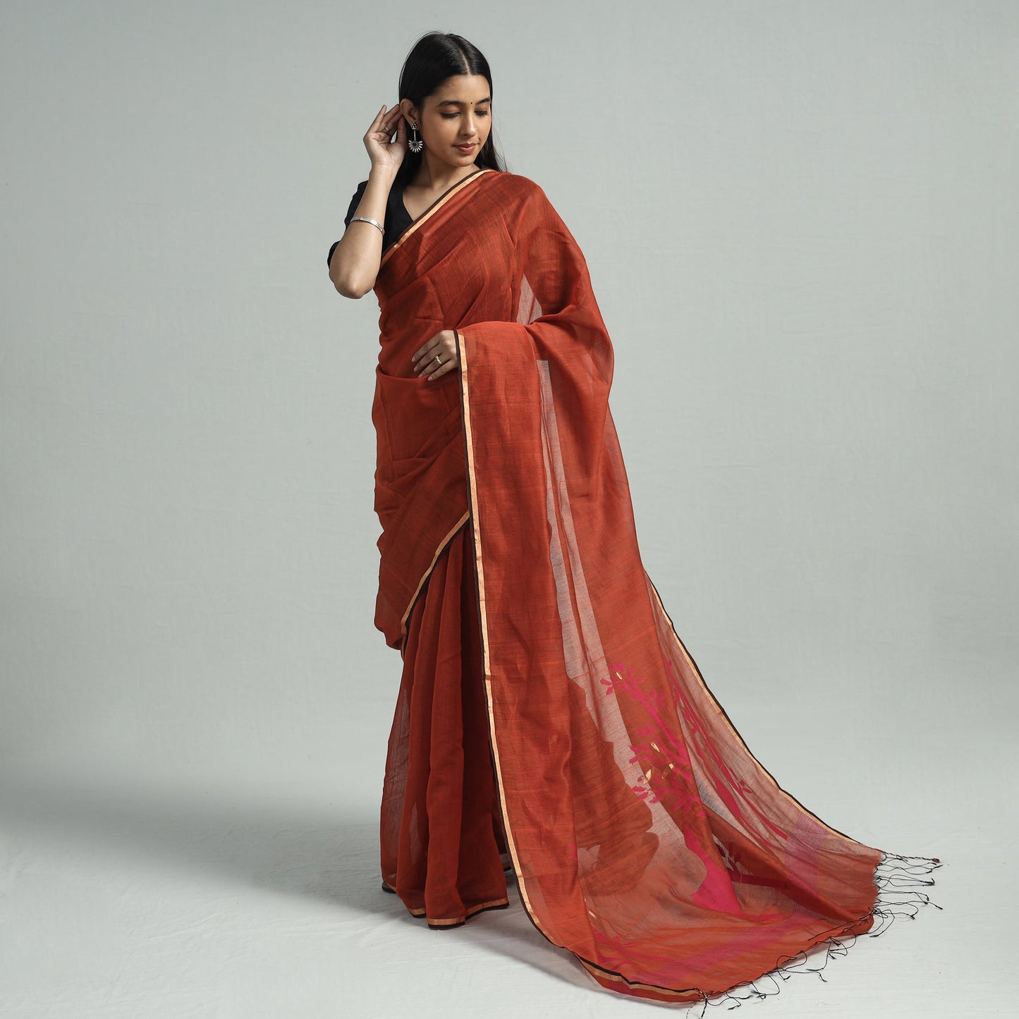  Handloom Pure Cotton Bengal Jamdani Saree