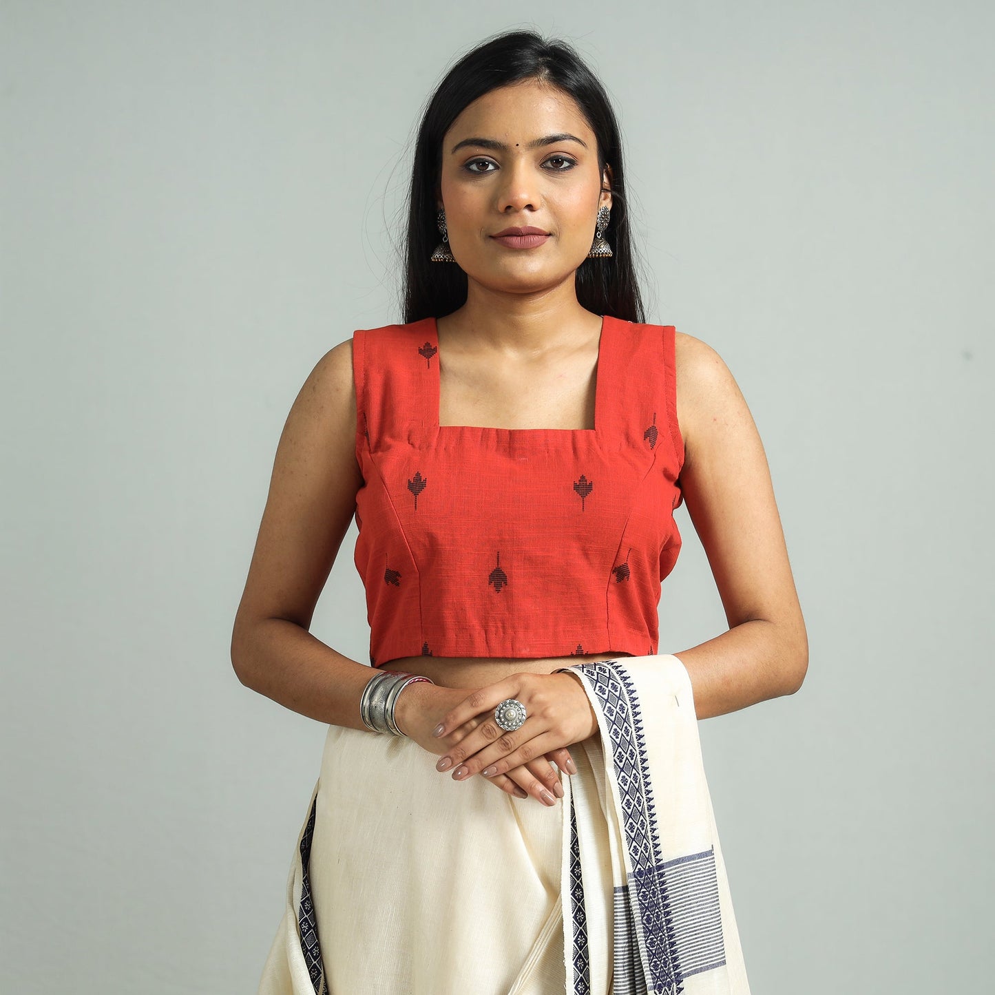Buy Jacquard Weave Cotton Stitched Sleeveless Blouse Online at iTokri.com