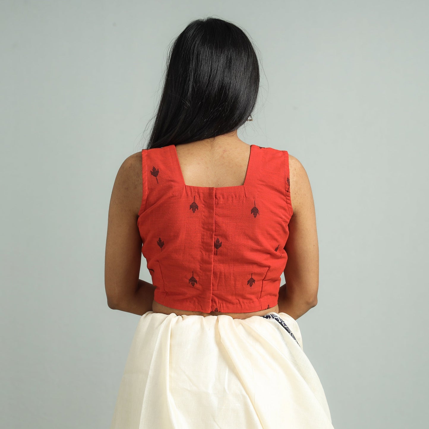 Buy Jacquard Weave Cotton Stitched Sleeveless Blouse Online at iTokri.com