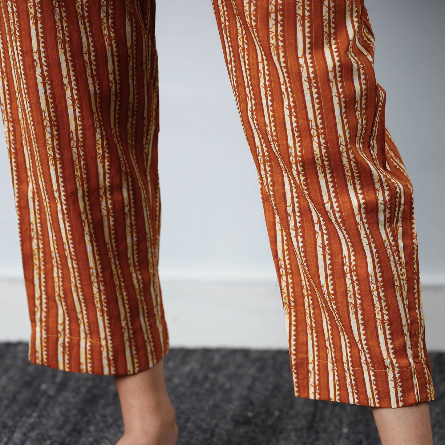 Buy Jaipur Printed Cotton Pant Online at iTokri.com