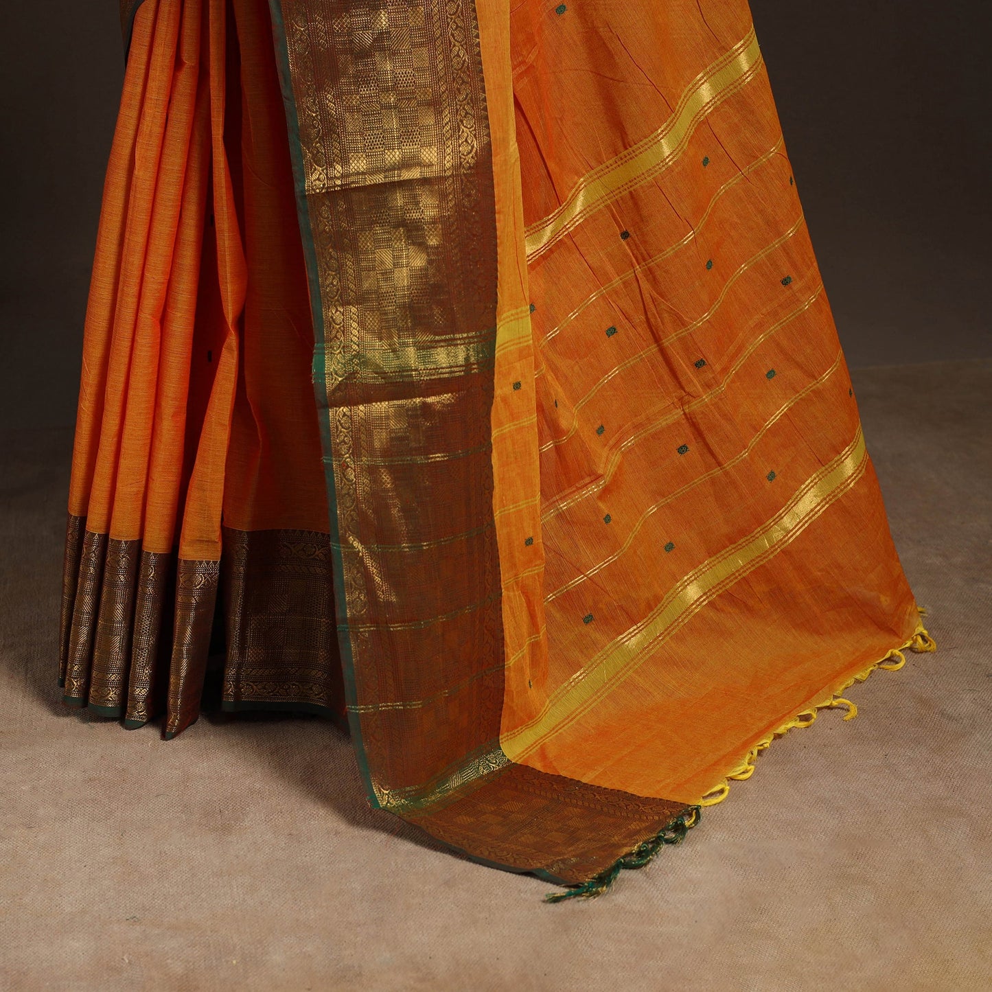 Orange - kandangi buti chettinad cotton saree with border