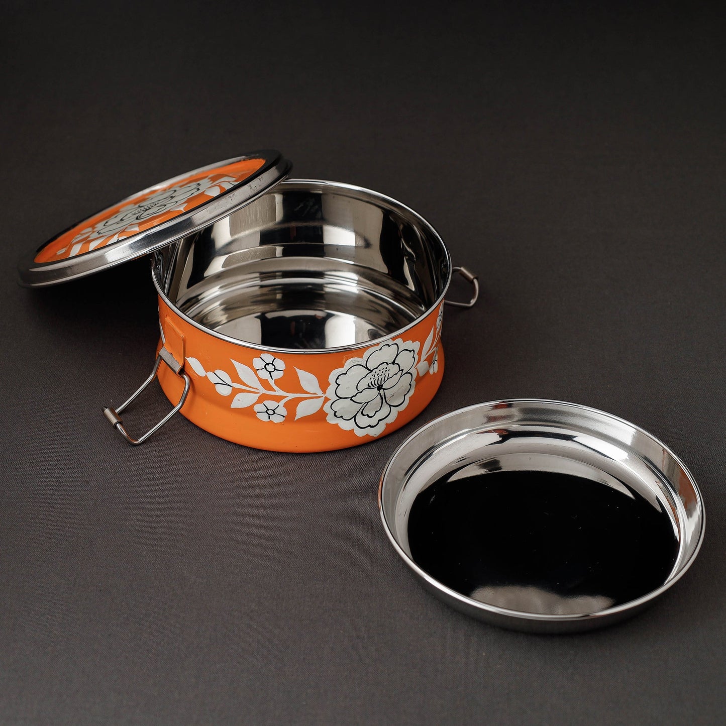  Kashmir Enamelware Floral Handpainted Stainless Steel Round Lunch Box Online l iTokri.com
