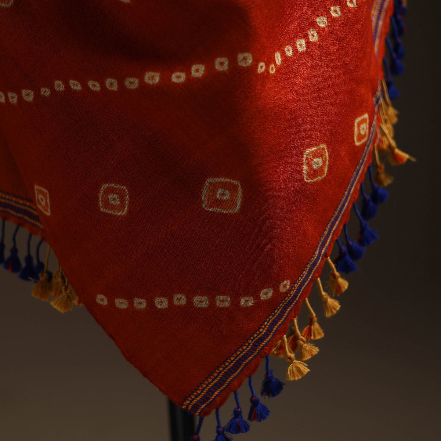 Kutch handwoven bandhani woolen shawl 61 - handcrafted