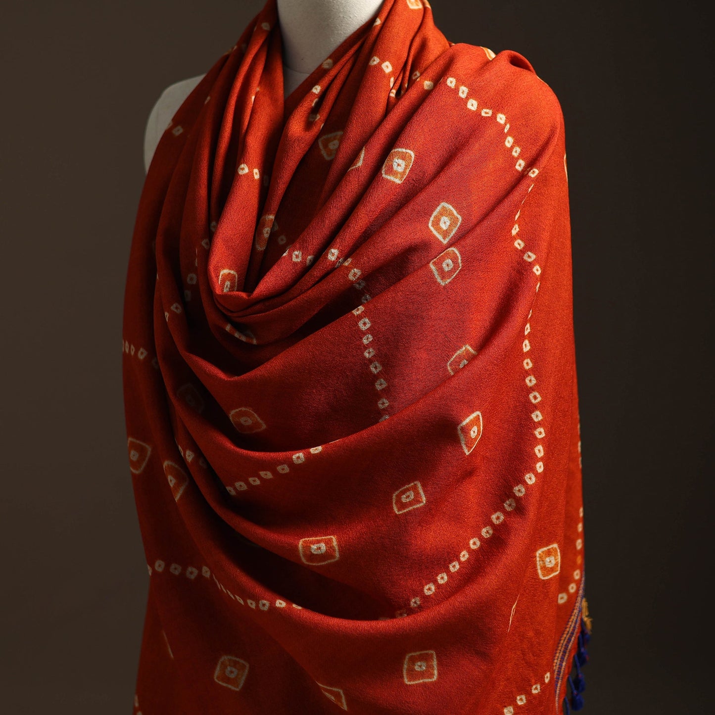 Kutch handwoven bandhani woolen shawl 61 - handcrafted