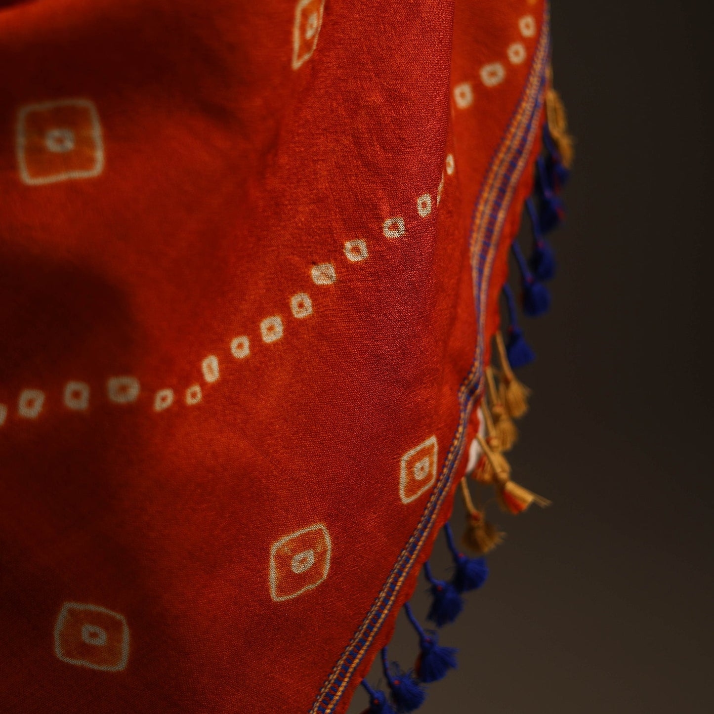 Kutch handwoven bandhani woolen shawl 61 - handcrafted